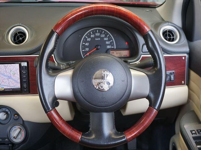 ビュート 　禁煙車　取説　パナソニックナビ　地デジ　革調シート　スマートキー２個　プッシュ式スタート　ＥＴＣ（16枚目）