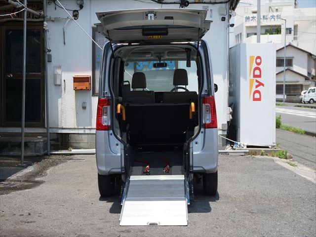 タント 　福祉車両スローパーＸＳＡリヤシート仕様　電動ウィンチ　ウィンチリモコン１個　ワンオーナー　禁煙車　スマートキー２個　手すり　左パワードア　エコアイドル　プッシュ式スタート　１年保証（3枚目）