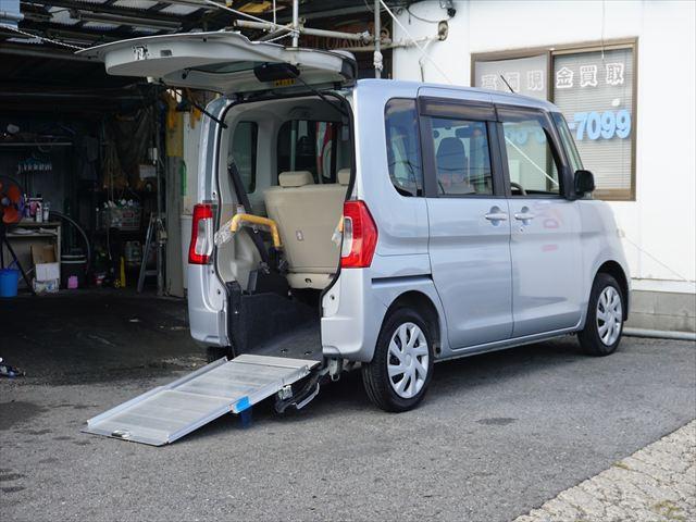 タント 　福祉車両スローパーＬリヤシト仕様　電動ウィンチ　ウィンチリモコン　電動固定装置禁煙車　キーレス　カロッツェリアナビテレビ　カロッツェリア前後ドラレコ　エコアイドル　１年保証（8枚目）