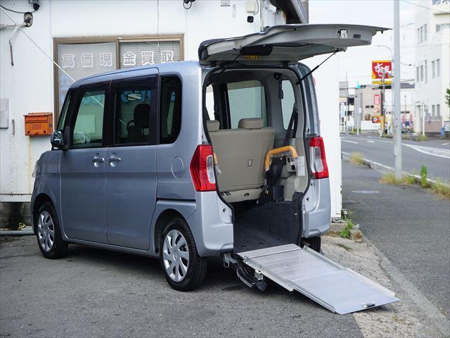 タント 　福祉車両スローパーＬリヤシト仕様　電動ウィンチ　ウィンチリモコン　電動固定装置禁煙車　キーレス　カロッツェリアナビテレビ　カロッツェリア前後ドラレコ　エコアイドル　１年保証（9枚目）