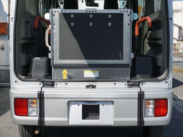 エブリイワゴン 　福祉車両車いす移動車分割式リヤシート　電動ウィンチ　ウィンチリモコン　車両非課税　スマートキー２個　エクリプスナビ　取説保証書　リヤヒーター　手すり　１年保証（25枚目）