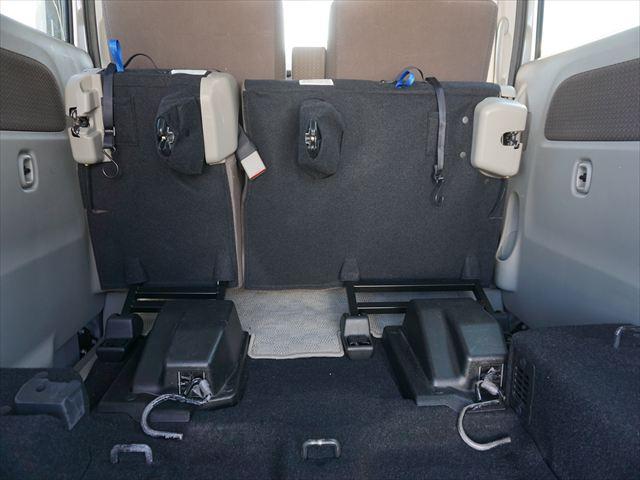 エブリイワゴン 　福祉車両車いす移動車分割式リヤシート　電動ウィンチ　ウィンチリモコン　車両非課税　スマートキー２個　エクリプスナビ　取説保証書　リヤヒーター　手すり　１年保証（49枚目）