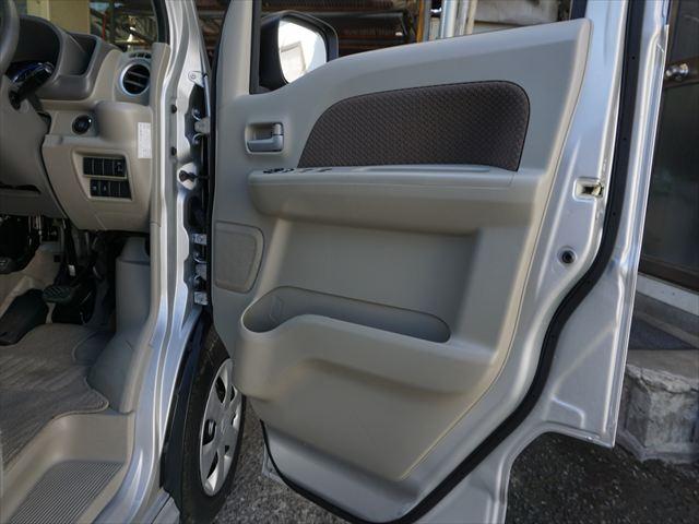 エブリイワゴン 　福祉車両車いす移動車分割式リヤシート　電動ウィンチ　ウィンチリモコン　車両非課税　スマートキー２個　エクリプスナビ　取説保証書　リヤヒーター　手すり　１年保証（61枚目）