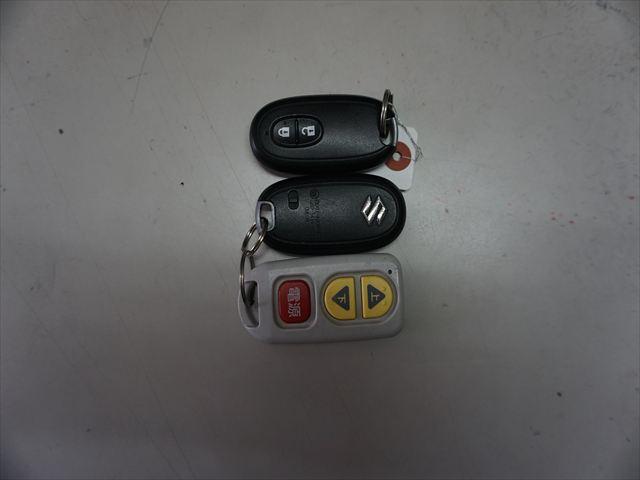 エブリイワゴン 　福祉車両車いす移動車分割式リヤシート　電動ウィンチ　ウィンチリモコン　車両非課税　スマートキー２個　エクリプスナビ　取説保証書　リヤヒーター　手すり　１年保証（67枚目）