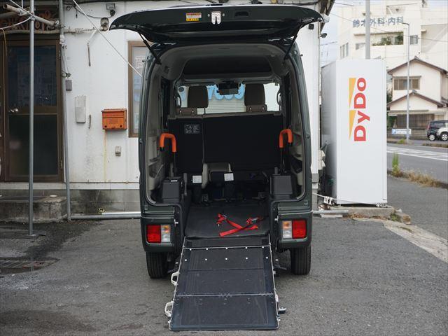 NV100クリッパーリオ 福祉車両チェアキャブスロープ電動ウィンチウィンチリモコン ターボ禁煙車 スマートキー2個 左パワードア右オートクロージャー 運転席シートヒーター リヤヒーター セーフティーレーダーブレーキナビドラレコ(3枚目)