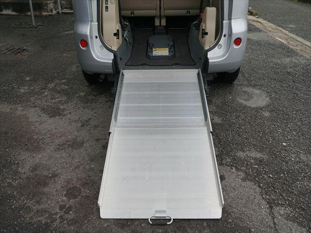 シエンタ 福祉車両Xウェルキャブ車いす仕様車タイプ1スロープ 車両非課税 禁煙車 車高調性セーフティーベルト電動固定装置 キーレス 左側パワードア ナビバックカメラ ETC(26枚目)