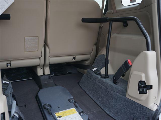 シエンタ 福祉車両Xウェルキャブ車いす仕様車タイプ1スロープ 車両非課税 禁煙車 車高調性セーフティーベルト電動固定装置 キーレス 左側パワードア ナビバックカメラ ETC(30枚目)