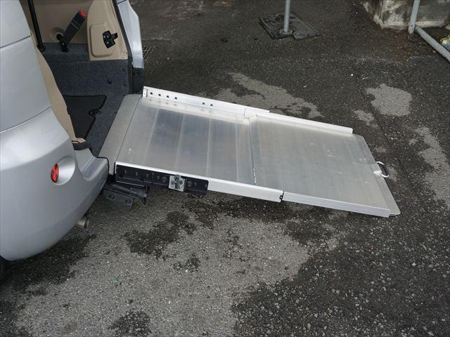 シエンタ 福祉車両Xウェルキャブ車いす仕様車タイプ1スロープ 車両非課税 禁煙車 車高調性セーフティーベルト電動固定装置 キーレス 左側パワードア ナビバックカメラ ETC(33枚目)