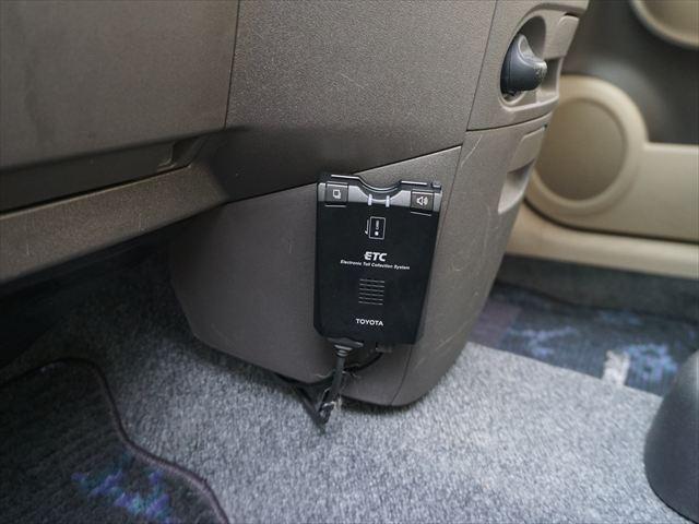 シエンタ 福祉車両Xウェルキャブ車いす仕様車タイプ1スロープ 車両非課税 禁煙車 車高調性セーフティーベルト電動固定装置 キーレス 左側パワードア ナビバックカメラ ETC(65枚目)