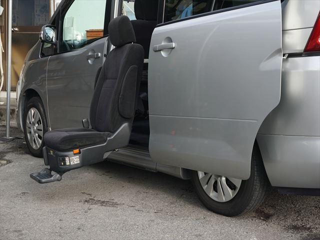 セレナ 福祉車両セカンドサイドリフトアップシートリモコン付 オートステップ 車いすつり上げ装置 カロッツェリア前後ドラレコ ETC イオンクリーン バイザー ナビバックカメラ 禁煙車(23枚目)