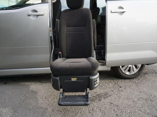 セレナ 福祉車両セカンドサイドリフトアップシートリモコン付 オートステップ 車いすつり上げ装置 カロッツェリア前後ドラレコ ETC イオンクリーン バイザー ナビバックカメラ 禁煙車(26枚目)