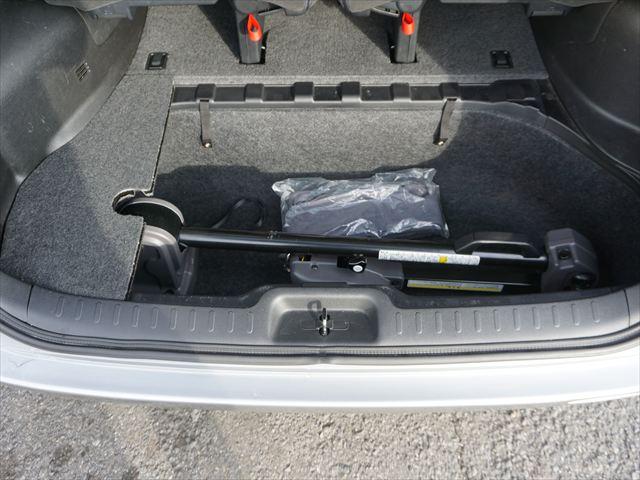 セレナ 福祉車両セカンドサイドリフトアップシートリモコン付 オートステップ 車いすつり上げ装置 カロッツェリア前後ドラレコ ETC イオンクリーン バイザー ナビバックカメラ 禁煙車(32枚目)