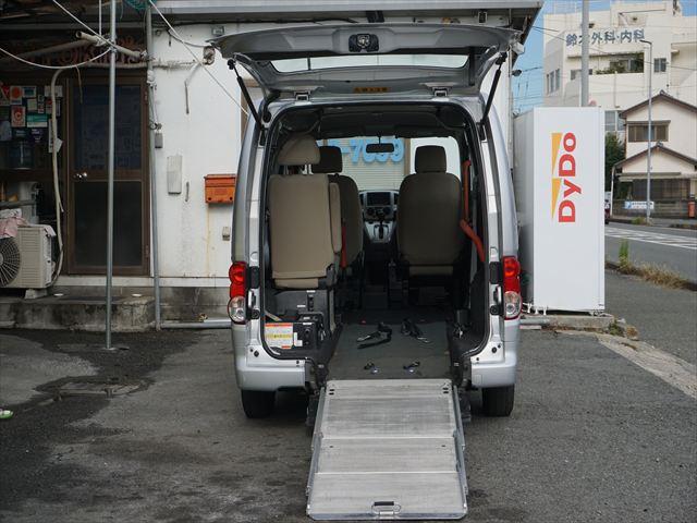 NV200バネットワゴン 福祉車両チェアキャブスロープ車いす2基 手すり 6人乗り 左オートステップ エクリプスナビバックカメラ 取説保証書 ETC(3枚目)