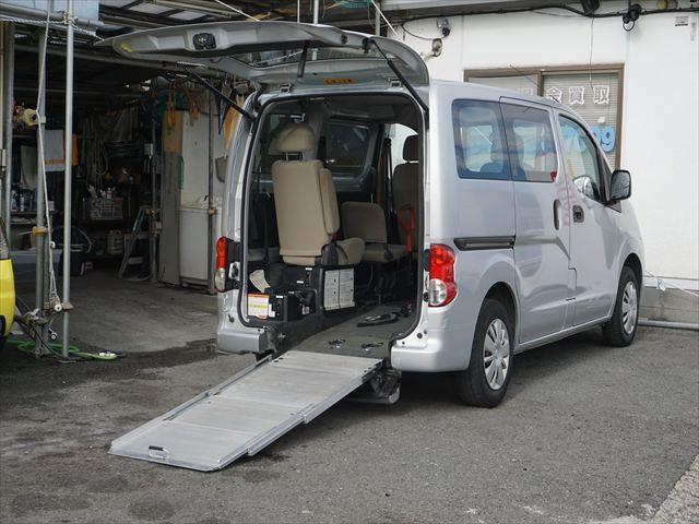 NV200バネットワゴン 福祉車両チェアキャブスロープ車いす2基 手すり 6人乗り 左オートステップ エクリプスナビバックカメラ 取説保証書 ETC(8枚目)