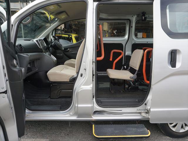NV200バネットワゴン 福祉車両チェアキャブスロープ車いす2基 手すり 6人乗り 左オートステップ エクリプスナビバックカメラ 取説保証書 ETC(13枚目)