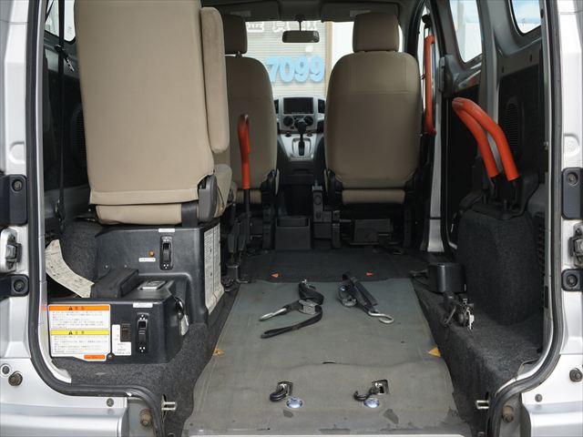 NV200バネットワゴン 福祉車両チェアキャブスロープ車いす2基 手すり 6人乗り 左オートステップ エクリプスナビバックカメラ 取説保証書 ETC(18枚目)