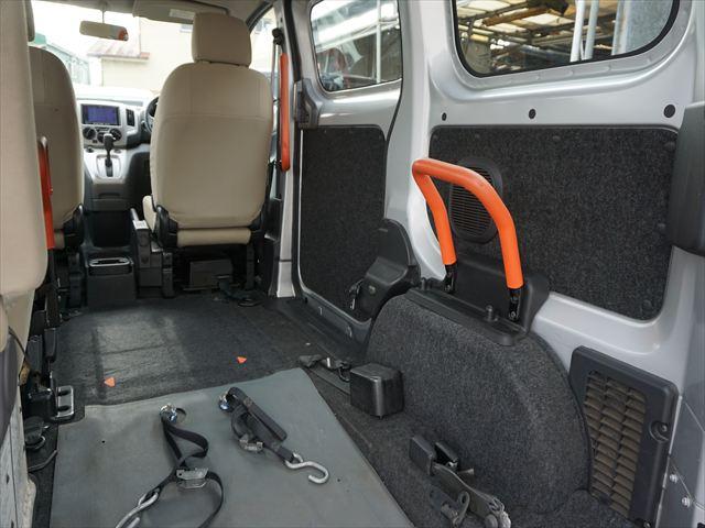 NV200バネットワゴン 福祉車両チェアキャブスロープ車いす2基 手すり 6人乗り 左オートステップ エクリプスナビバックカメラ 取説保証書 ETC(71枚目)