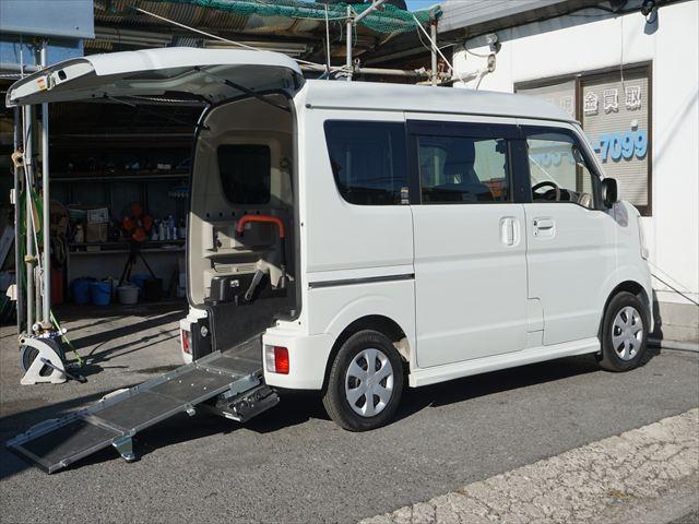 エブリイワゴン 福祉車両車いす移動車分割式リヤシート電動ウィンチ スマートキー 保証書 走行49423キロ 1年保証(8枚目)
