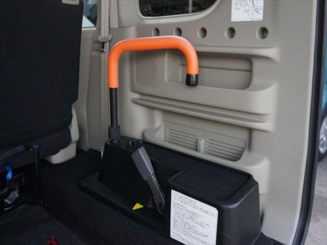 エブリイワゴン 福祉車両車いす移動車分割式リヤシート電動ウィンチ スマートキー 保証書 走行49423キロ 1年保証(40枚目)