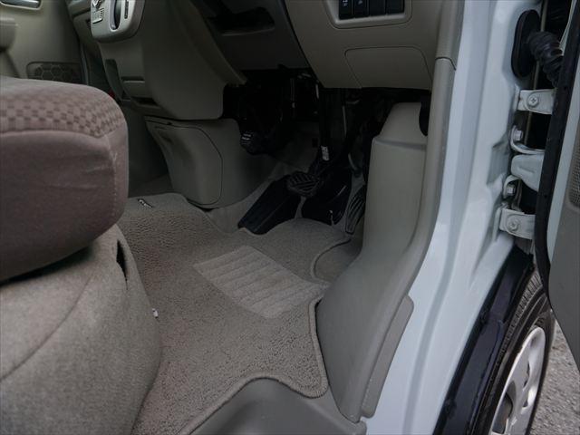 エブリイワゴン 福祉車両車いす移動車分割式リヤシート電動ウィンチ スマートキー 保証書 走行49423キロ 1年保証(51枚目)