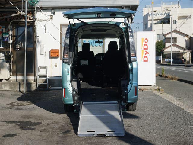 ヴォクシー 　福祉車両ＸＣパッケージウェルキャブ車いす２名仕様スロープ　２列目電動ウィンチ電動固定装置　３列目後退防止装置電動固定装置　ナビバックカメラ　キーレススペアキー（3枚目）