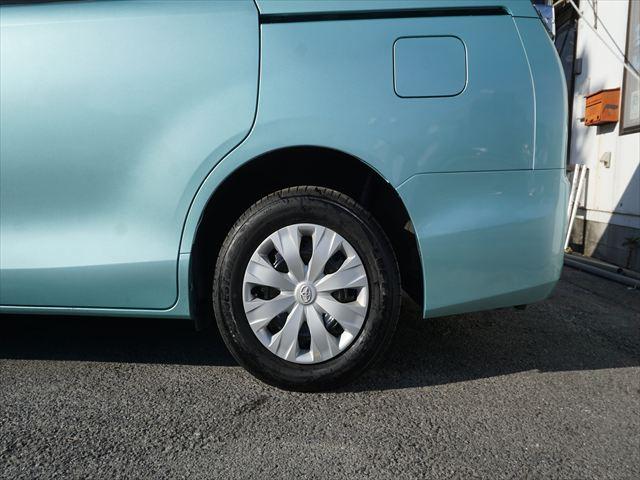 ヴォクシー 　福祉車両ＸＣパッケージウェルキャブ車いす２名仕様スロープ　２列目電動ウィンチ電動固定装置　３列目後退防止装置電動固定装置　ナビバックカメラ　キーレススペアキー（21枚目）