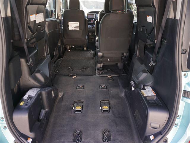 ヴォクシー 　福祉車両ＸＣパッケージウェルキャブ車いす２名仕様スロープ　２列目電動ウィンチ電動固定装置　３列目後退防止装置電動固定装置　ナビバックカメラ　キーレススペアキー（39枚目）
