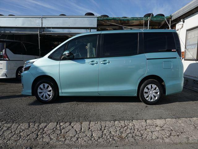 ヴォクシー 　福祉車両ＸＣパッケージウェルキャブ車いす２名仕様スロープ　２列目電動ウィンチ電動固定装置　３列目後退防止装置電動固定装置　ナビバックカメラ　キーレススペアキー（69枚目）