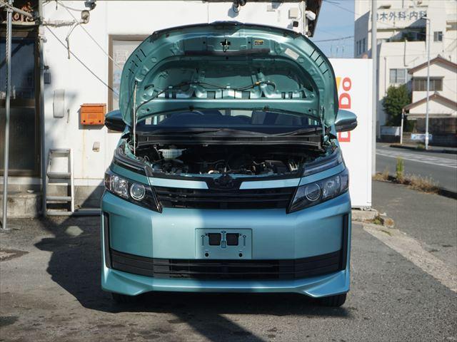 ヴォクシー 　福祉車両ＸＣパッケージウェルキャブ車いす２名仕様スロープ　２列目電動ウィンチ電動固定装置　３列目後退防止装置電動固定装置　ナビバックカメラ　キーレススペアキー（71枚目）