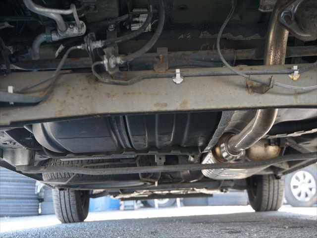 セレナ 　福祉車両チェアキャブスロープ車いす２名　２列目電動ウィンチ３列目後退防止ベルト　ナビバックカメラ　キーレス（79枚目）