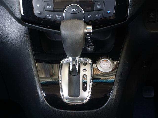 セレナ 　福祉車両セカンドスライドアップシートハイウェイスターＶＳハイブリッドアドバンスドセーフティーパッケージエマージェンシブレーキ両側パワードアカロッツェリアナビバックカメラ地デジ　アラウンドビューモニター（11枚目）