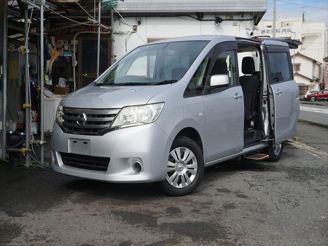 セレナ 　福祉車両チェアキャブスロープ車いす２名　２列目電動ウィンチ　３列目後退防止ベルト　オートステップ　左パワードア　禁煙車　取説　保証書　インテリジェントキー　ワンオーナー　リヤエアコン（32枚目）