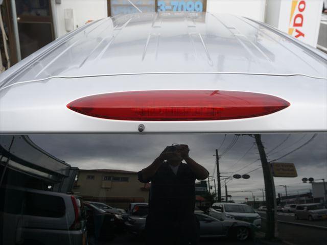 セレナ 　福祉車両チェアキャブスロープ車いす２名　２列目電動ウィンチ　３列目後退防止ベルト　オートステップ　左パワードア　禁煙車　取説　保証書　インテリジェントキー　ワンオーナー　リヤエアコン（72枚目）