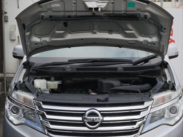 セレナ 　福祉車両チェアキャブスロープ車いす２基２列目電動ウィンチ３列目後退防止ベルト　オートステップ　手すり　キーレス　ウィンチ用リモコン　純正ディスプレーオーディオ　バックカメラ　ドラレコ（71枚目）