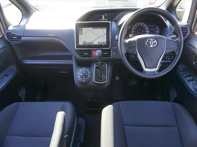 ヴォクシー 　福祉車両助手席電動サイドリフトアップシート　Ｘウェルキャブ　両側パワードア　ＬＥＤライト　純正ナビテレビ　バックカメラ　キーレス　ＥＴＣ（15枚目）