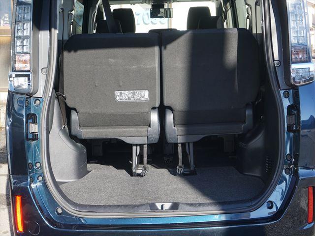 ヴォクシー 　福祉車両助手席電動サイドリフトアップシート　Ｘウェルキャブ　両側パワードア　ＬＥＤライト　純正ナビテレビ　バックカメラ　キーレス　ＥＴＣ（18枚目）