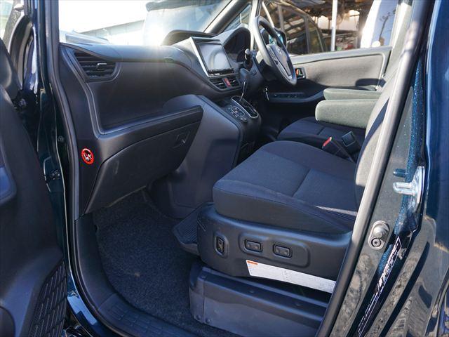 ヴォクシー 　福祉車両助手席電動サイドリフトアップシート　Ｘウェルキャブ　両側パワードア　ＬＥＤライト　純正ナビテレビ　バックカメラ　キーレス　ＥＴＣ（47枚目）