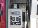 　福祉車両チェアキャブスロープ車いす２名　２列目電動ウィンチ３列目後退防止ベルト電動固定装置　走行４６４７６キロ　禁煙車　キーレス　ウィンチリモコン　純正ナビバックカメラ　取説（23枚目）