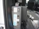 　福祉車両チェアキャブスロープ車いす２名　２列目電動ウィンチ　３列目後退防止ベルト　オートステップ　左パワードア　禁煙車　取説　保証書　インテリジェントキー　ワンオーナー　リヤエアコン　１年保証（39枚目）