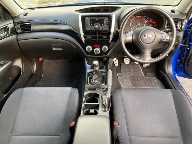 インプレッサ ２．０ＧＴ　２．０ＧＴ／最終型／ＷＲブルー／５速ＭＴ／整備記録簿１１枚タイベル交換済／テイン車高調／エンケイ１７アルミ／ＳＴＩクイックシフト／純正エアロ／スマートキー／プッシュＳ／クルコン／ＥＴＣ／社外スピーカー（2枚目）