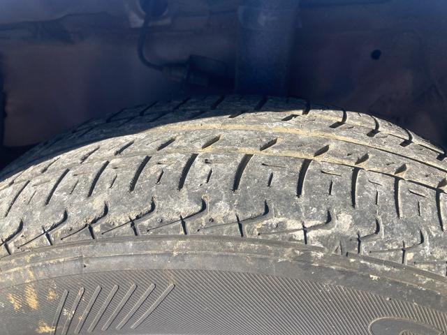 エッセ Ｌ　キーレス　エアコン　パワステ　パワーウインドウ　運転席・助手席エアバック　社外ナビ　色替え（28枚目）