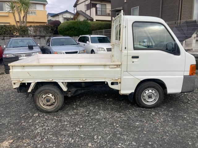 ���Ђɂē_����̔[�ԂɂȂ�܂��B�_�����Ƀo�b�e���[�A�G���W���I�C���A�I�C���G�������g�A���C�p�[�u���[�h�̌�����v���܂��B�i�r�A�d�s�b�A�h�����R�Ȃǂ̎��t��������܂�