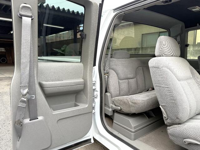 シボレーＣ－１５００ 　新車並行・助手席観音ドア・ＮＥＷ２０インチホイール・モケットベンチシート・ＮＥＷ燃料タンク・ＮＥＷ燃料ポンプ・新品バンパー・新品グリル・新品ヘッドライト・ロールパン・（25枚目）