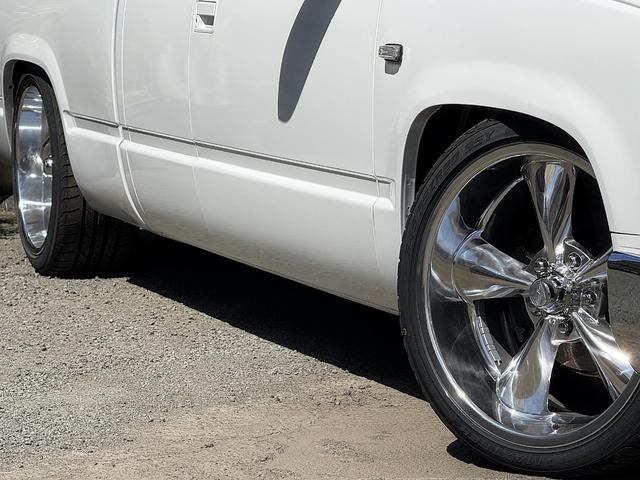 シボレーＣ－１５００ 　新車並行・助手席観音ドア・ＮＥＷ２０インチホイール・モケットベンチシート・ＮＥＷ燃料タンク・ＮＥＷ燃料ポンプ・新品バンパー・新品グリル・新品ヘッドライト・ロールパン・（34枚目）