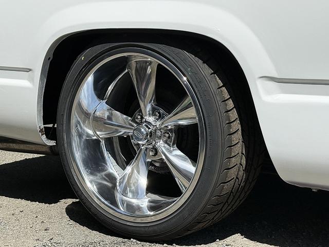 シボレーＣ－１５００ 　新車並行・助手席観音ドア・ＮＥＷ２０インチホイール・モケットベンチシート・ＮＥＷ燃料タンク・ＮＥＷ燃料ポンプ・新品バンパー・新品グリル・新品ヘッドライト・ロールパン・（36枚目）