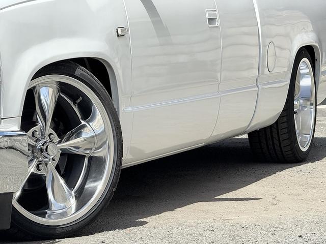 シボレーＣ－１５００ 　新車並行・助手席観音ドア・ＮＥＷ２０インチホイール・モケットベンチシート・ＮＥＷ燃料タンク・ＮＥＷ燃料ポンプ・新品バンパー・新品グリル・新品ヘッドライト・ロールパン・（44枚目）