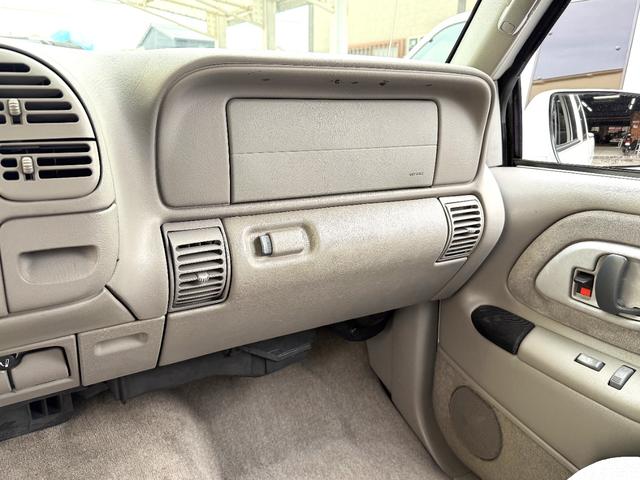 シボレーＣ－１５００ 　新車並行・助手席観音ドア・ＮＥＷ２０インチホイール・モケットベンチシート・ＮＥＷ燃料タンク・ＮＥＷ燃料ポンプ・新品バンパー・新品グリル・新品ヘッドライト・ロールパン・（51枚目）