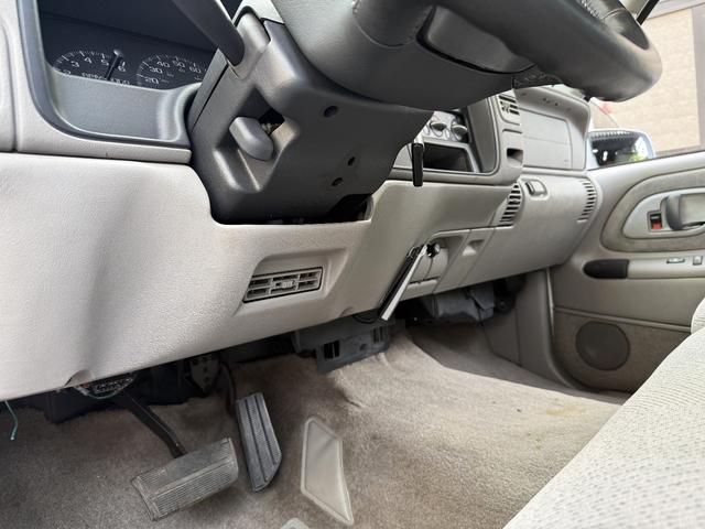 シボレーＣ－１５００ 　新車並行・助手席観音ドア・ＮＥＷ２０インチホイール・モケットベンチシート・ＮＥＷ燃料タンク・ＮＥＷ燃料ポンプ・新品バンパー・新品グリル・新品ヘッドライト・ロールパン・（52枚目）