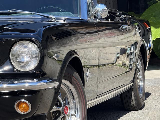 マスタング 　コンバーチブル・２８９オリジナルＶ８エンジン・４輪ディスクブレーキ・ヴィンテージエアーエアコン・ＭＳＤ点火システム整備交換済・アルミラジエター・社外へダース・ダブルフローマスター・レッドリボンタイヤ（39枚目）