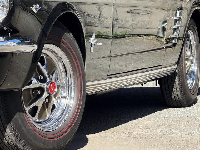 マスタング 　コンバーチブル・２８９オリジナルＶ８エンジン・４輪ディスクブレーキ・ヴィンテージエアーエアコン・ＭＳＤ点火システム整備交換済・アルミラジエター・社外へダース・ダブルフローマスター・レッドリボンタイヤ（42枚目）